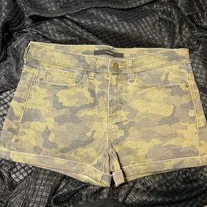 HARPER Camo Print Shorts